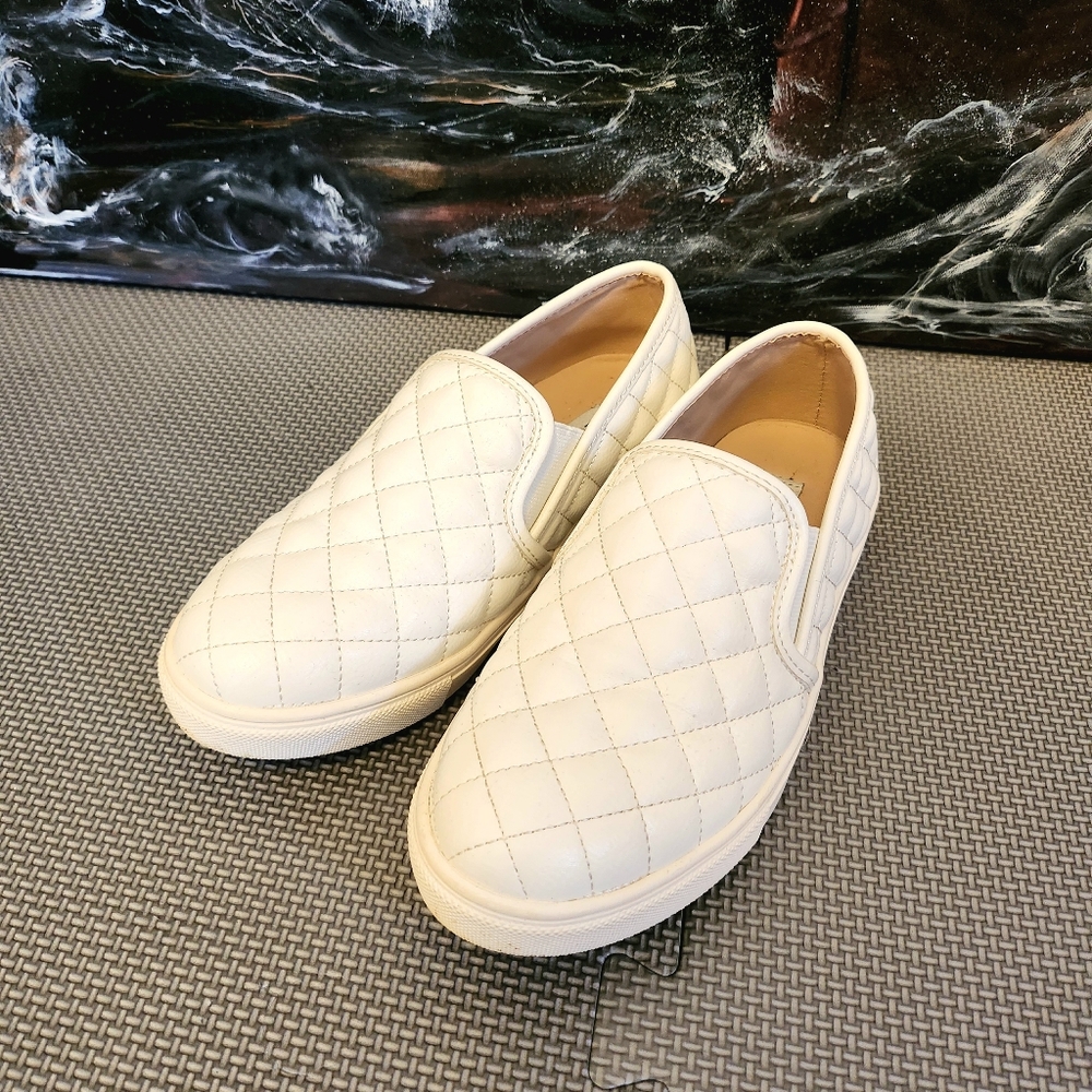 Steve Madden Ecentrcq Sneaker/Flat - White - Size 6.5